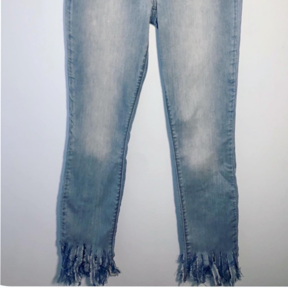 ☆ custom fringe light wash jeans ☆
